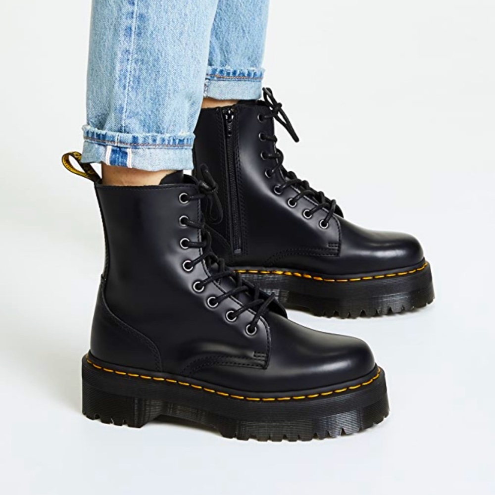 Dr. Martens Jadon boot